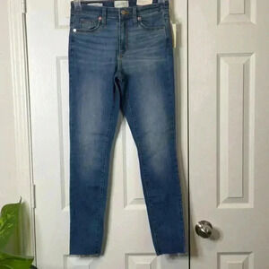 Universal Thread Women's High-Rise Skinny Jeans Size 2